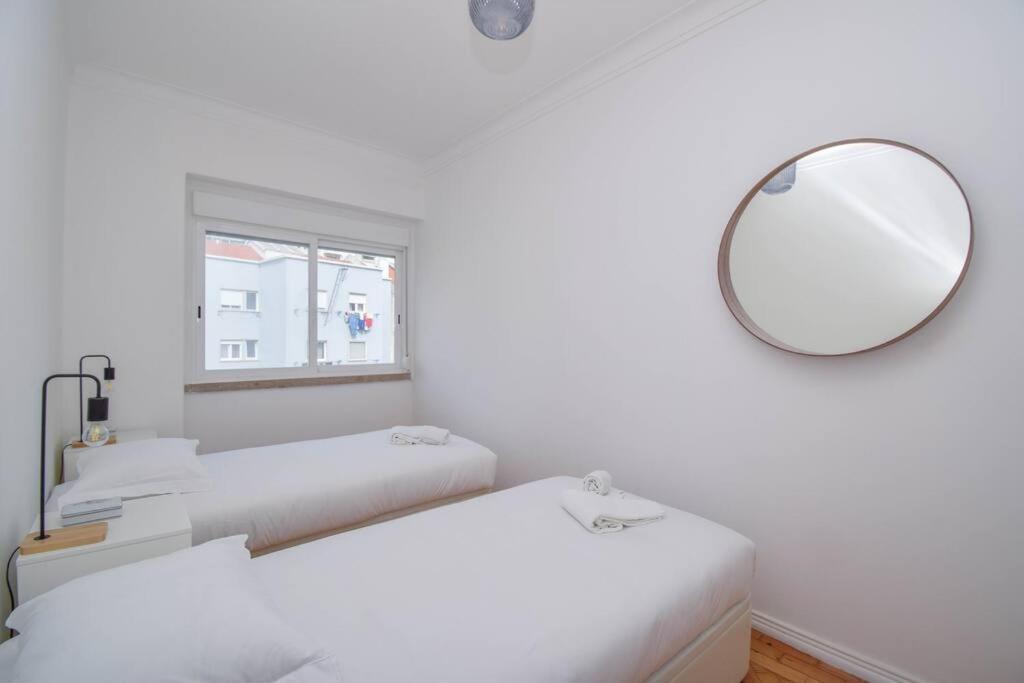 Cozy And Sunny Family Apartment ลิสบอน ภายนอก รูปภาพ