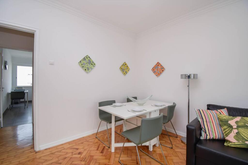 Cozy And Sunny Family Apartment ลิสบอน ภายนอก รูปภาพ
